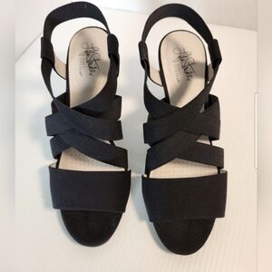 Life Stride Charlotte Micron Women's Black Strappy Sandals 8W